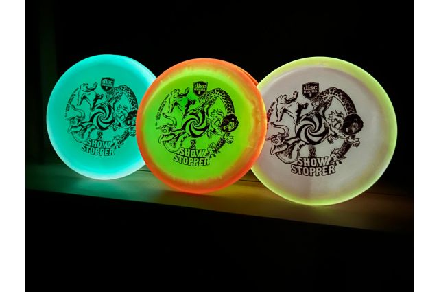 Diskgolfo diskas DISCMANIA C-LINE FD Glow Show Stopper 2 Diskgolfo diskas DISCMANIA C-LINE FD Glow Show Stopper 2